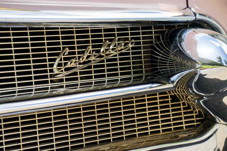 Детали экстерьера Cadillac Series 62 Convertible (6267) 1956 года  (фото 11 из 52)